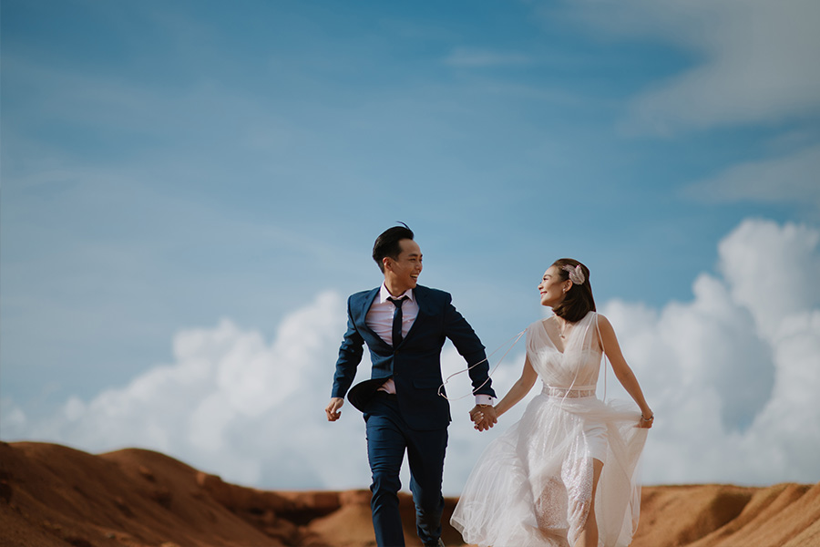 Bintan Sand Dunes Pre-Wedding Photoshoot