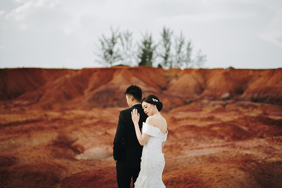 Bintan Sand Dunes Pre-Wedding Photoshoot