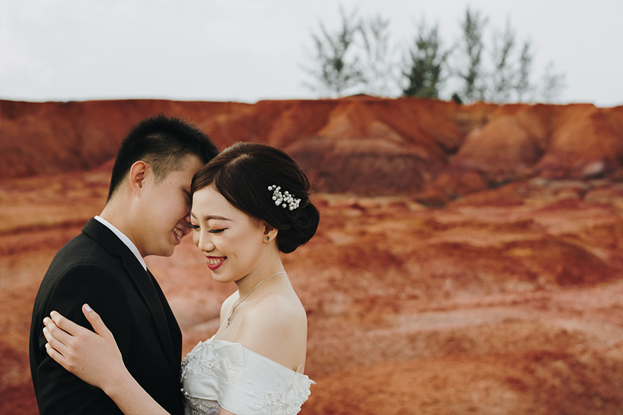 Bintan Sand Dunes Pre-Wedding Photoshoot